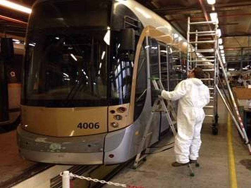 BOMBARDIER_Con sello Antigraffiti.png